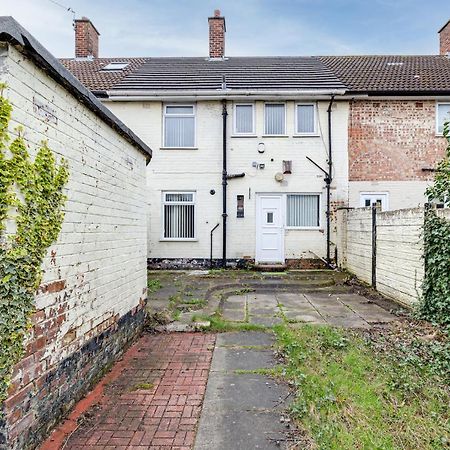 George Harrison'S Former 3Bed Home In Liverpool Спик Экстерьер фото