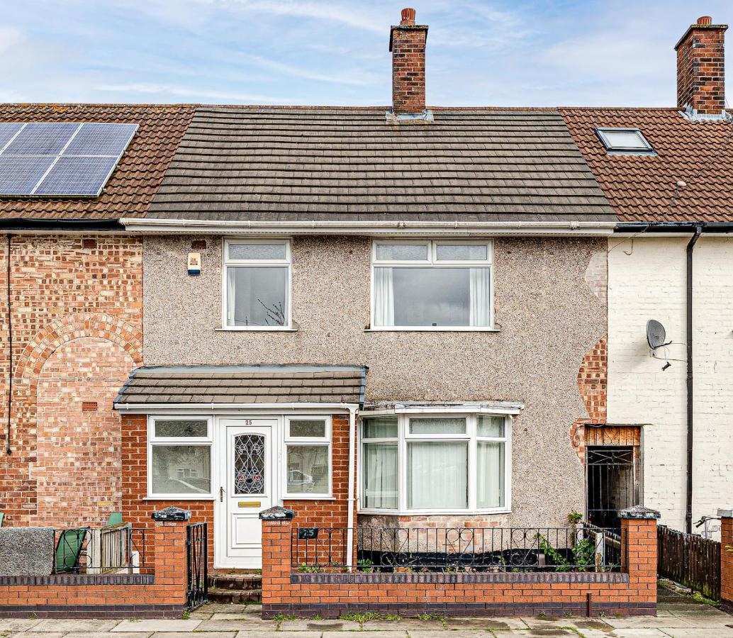 George Harrison'S Former 3Bed Home In Liverpool Спик Экстерьер фото